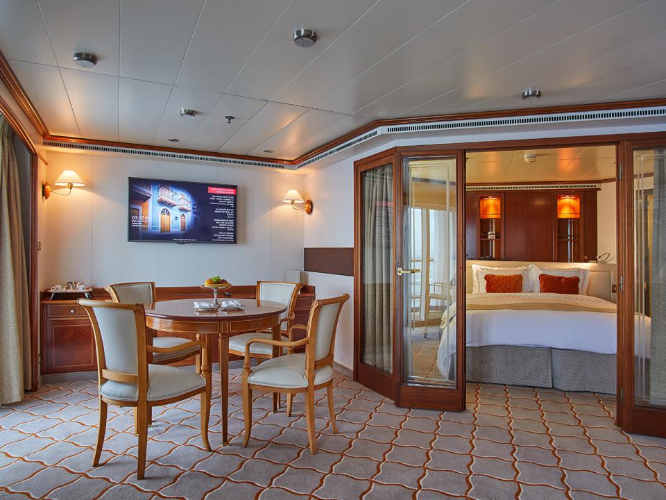 Silver Suite