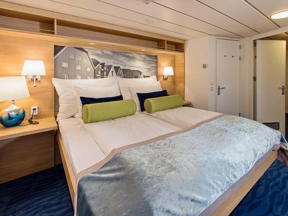 Expedition Suite