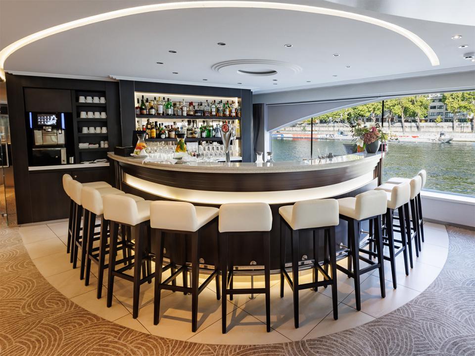 Panorama- Lounge & Bar