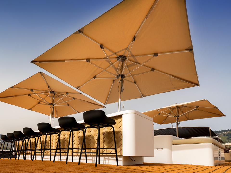 Sky Lounge