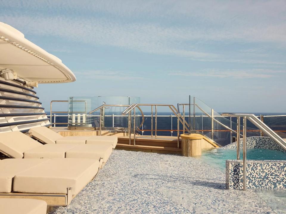 Helios Pool & Bar