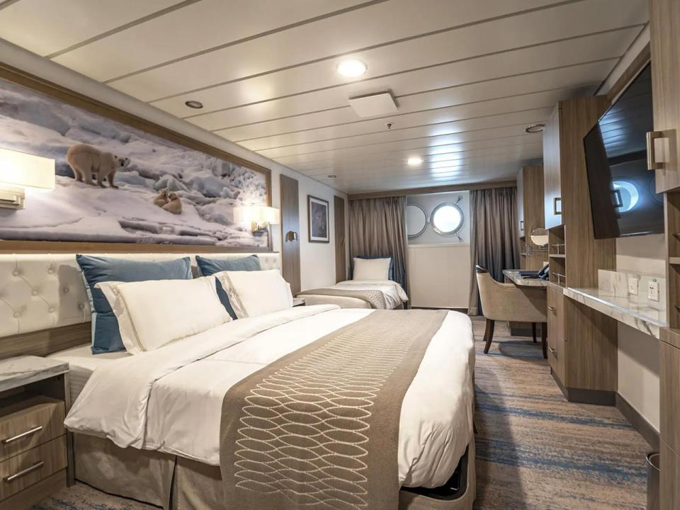 Aurora Stateroom Triples