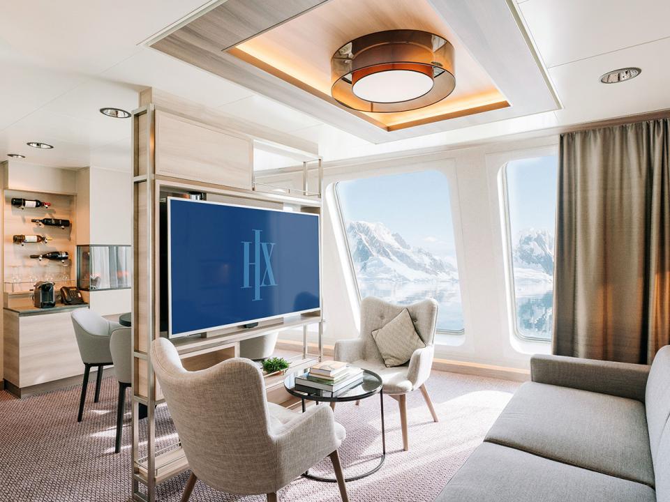 Extra-Large Suite