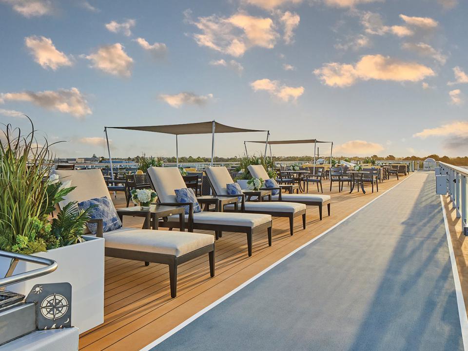 Sun Deck Sky Walk