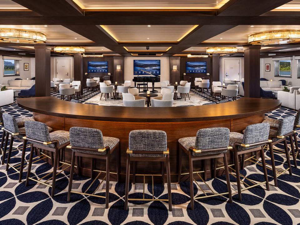 River Lounge