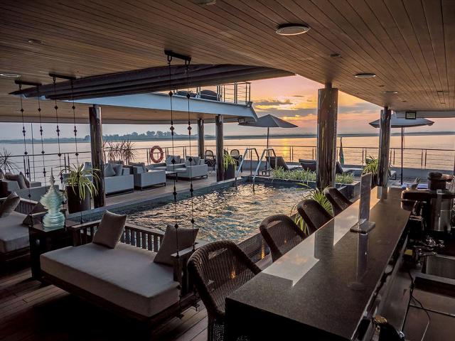 Scenic Aura - Vitality Pool & Pool Bar