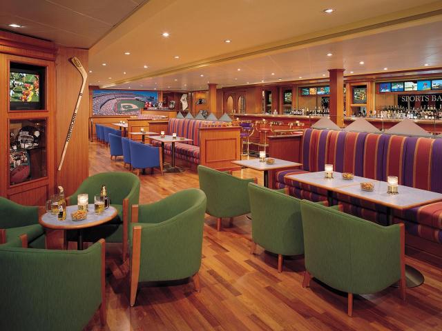 Norwegian Sky - Longboard Bar