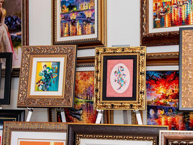 Liberty of the Seas - Art Gallery