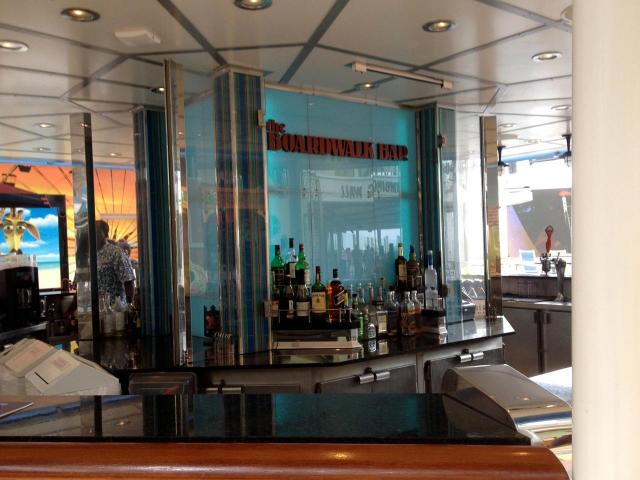 Allure of the Seas - Boardwalk Bar