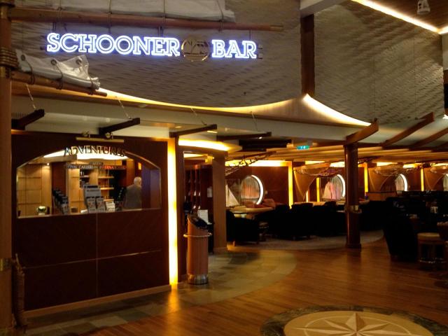 Allure of the Seas - Schooner Bar