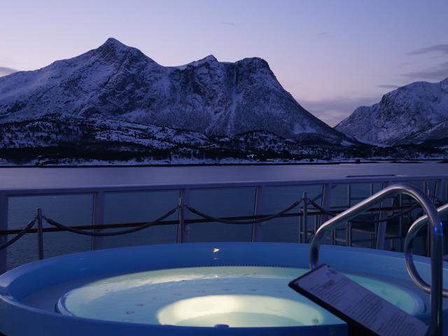 MS Polarlys - Hot Tubs