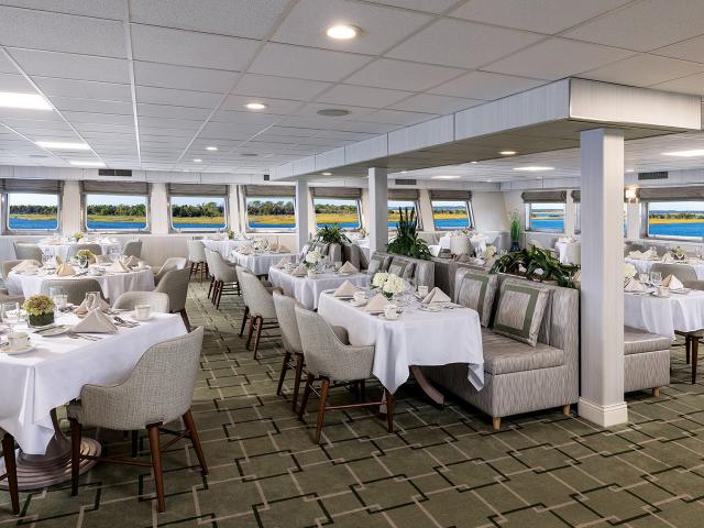 American Spirit - Dining Salon