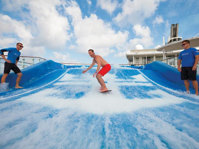 Oasis of the Seas - Flowrider