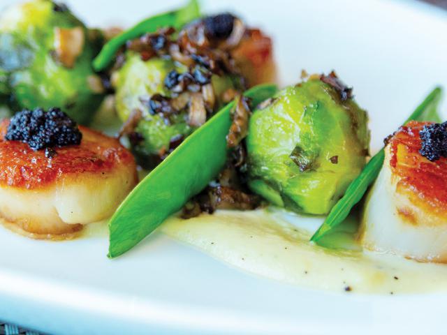 Allure of the Seas - Coastal Kitchen