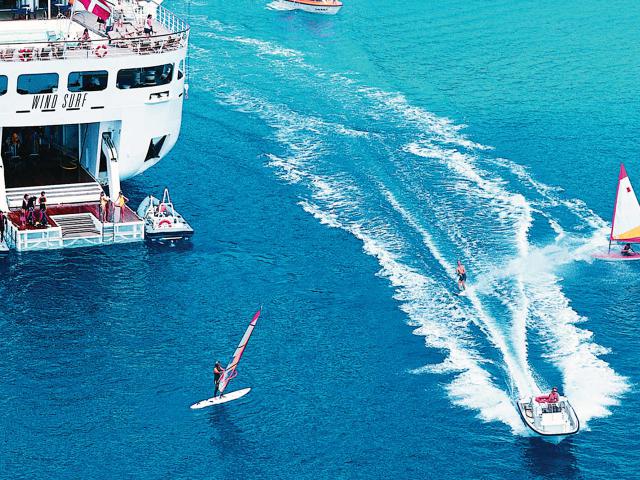 Wind Surf - Watersports Platform