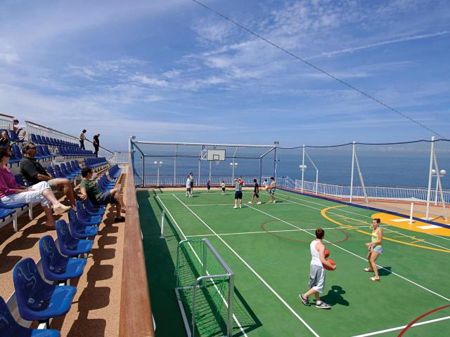 Norwegian Pearl - Sports Court