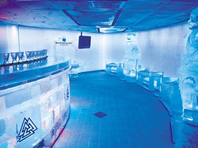 Norwegian Epic - Ice Bar