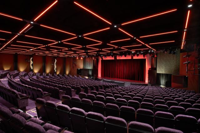 Norwegian Breakaway - Breakaway Theater