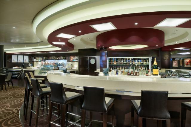 Norwegian Breakaway - Bar at the Atrium