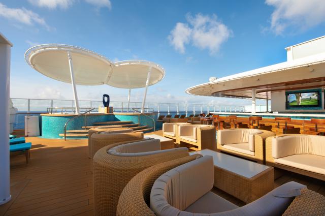 Norwegian Breakaway - Vibe Beach Club