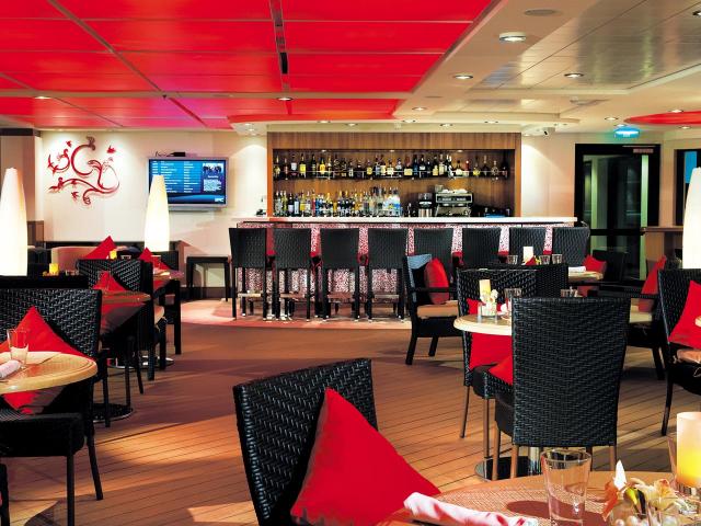 Norwegian Epic - The Courtyard Grill