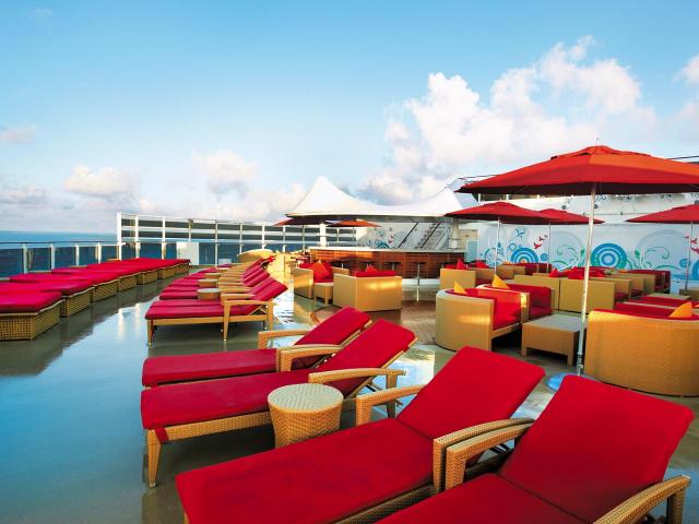 Norwegian Epic - Posh Beach Club