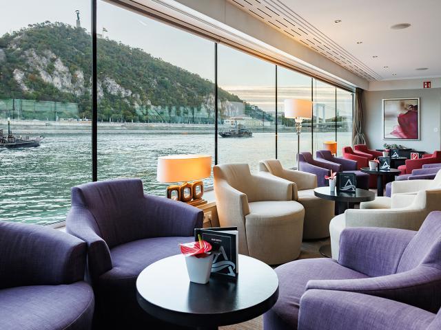 Avalon Illumination - Panorama Lounge & Bar