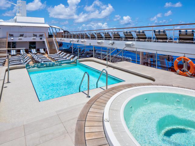 Star Breeze - Pool & Whirlpool