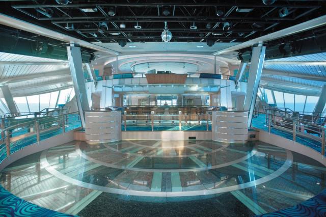 Vision of the Seas - Viking Crown Lounge