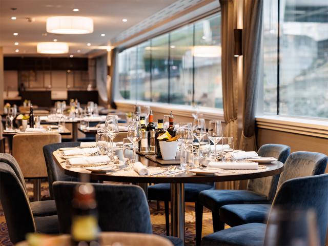 Avalon Passion - Dining Room