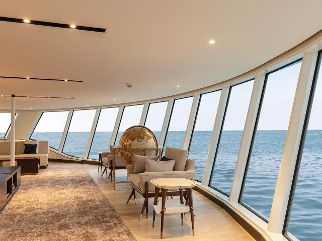 Silver Origin - Observation Lounge