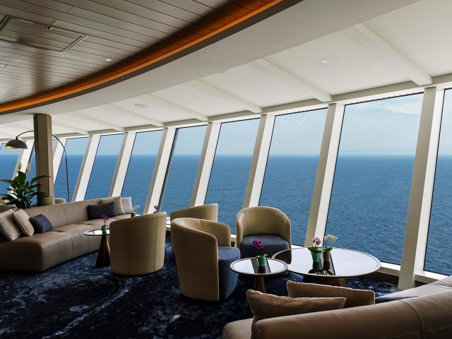 Silver Ray - Observation Lounge