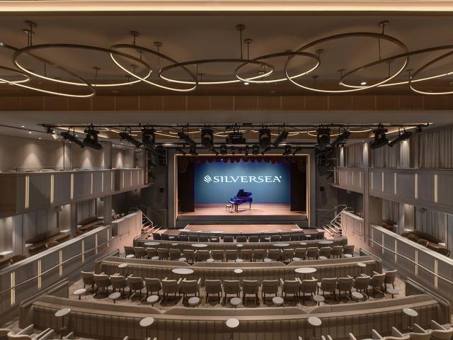 Silver Ray - The Venetian Lounge