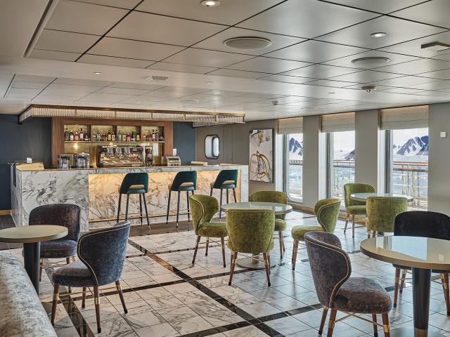 Silver Endeavour - Arts Cafe