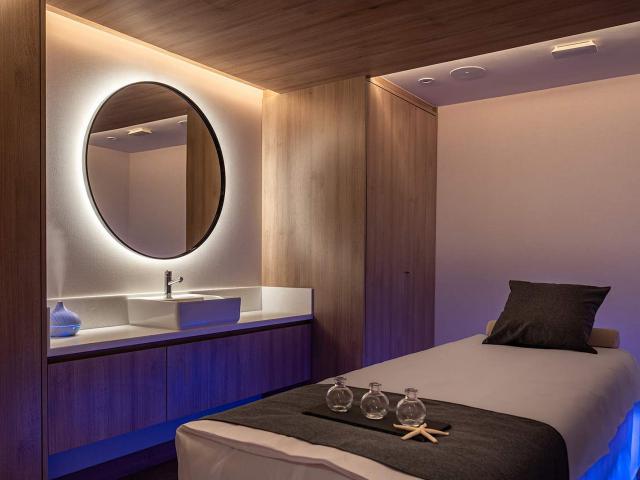 Star Seeker - World Spa by Windstar