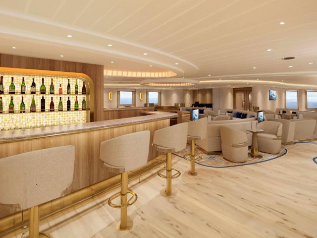 National Geographic Gemini  - Lounge