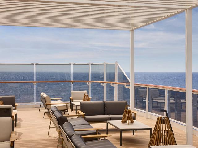 Explora III - Sky Bar on 14