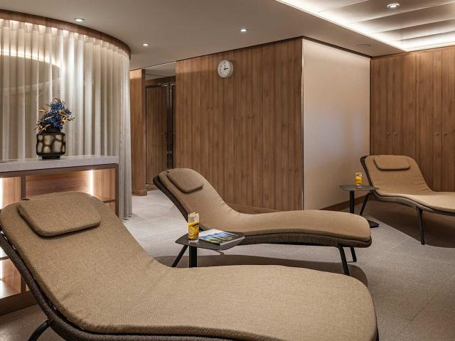Star Explorer - World Spa by Windstar