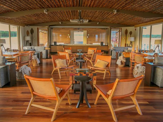 Delfin III - Indoor Air Conditioned Lounge