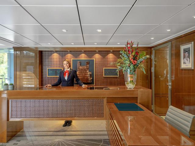 Viking Fulla  - Guest Services