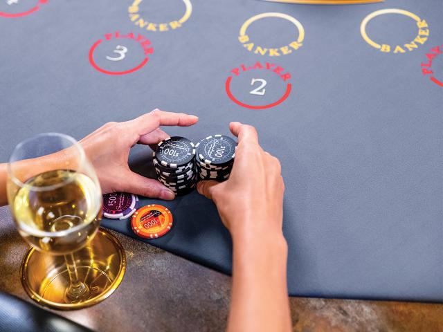 Navigator of the Seas - Casino Royale