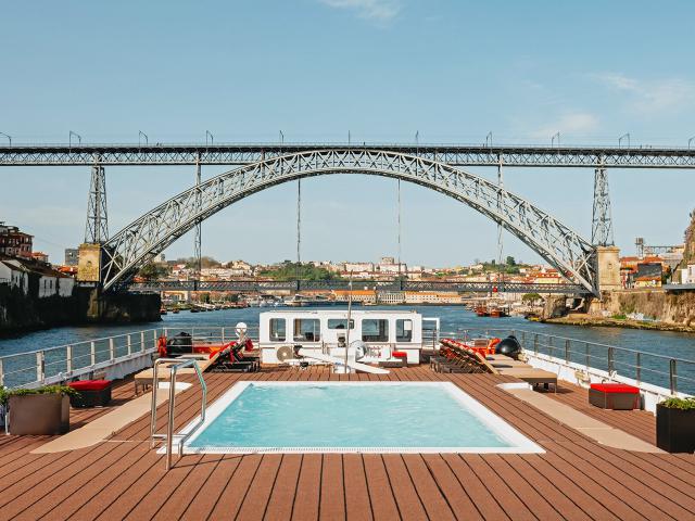 AmaGaia - Sun Deck Lounge & Pool Area