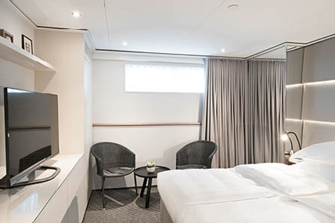 Emerald Radiance - Category E - Cabin # 104