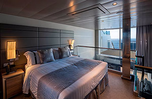 Yacht Club Duplex Suite with Jacuzzi