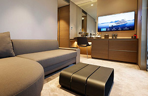 Deluxe Balcony Suite