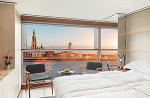 Emerald Panorama Balcony Suite