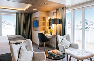 Corner Suite w/ Balcony
