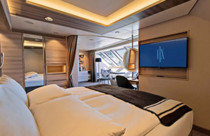 Corner Suite