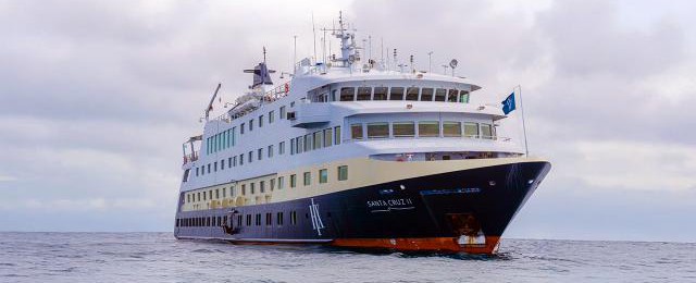 Cheap MS Santa Cruz II Cruises - HX Hurtigruten Expeditions MS Santa Cruz II on CruiseCheap.com