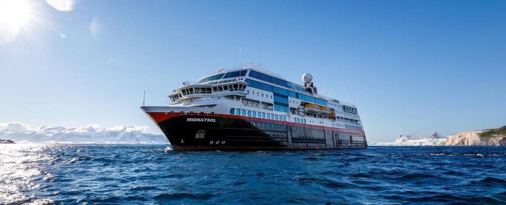 Cheap MS Midnatsol Cruises - Hurtigruten Cruise Line MS Midnatsol on CruiseCheap.com
